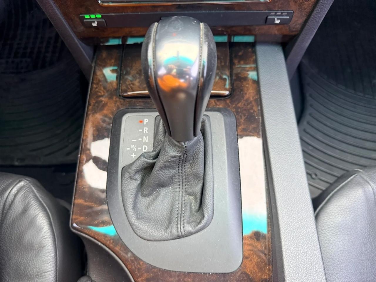 BMW 5-Series 525i 2005