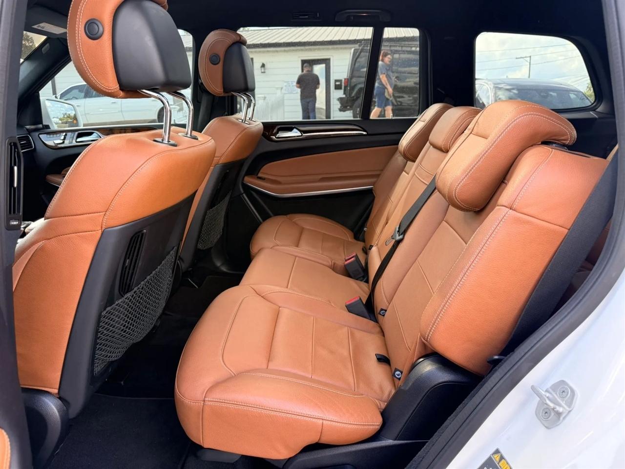 Mercedes-Benz GLS-Class photo 20