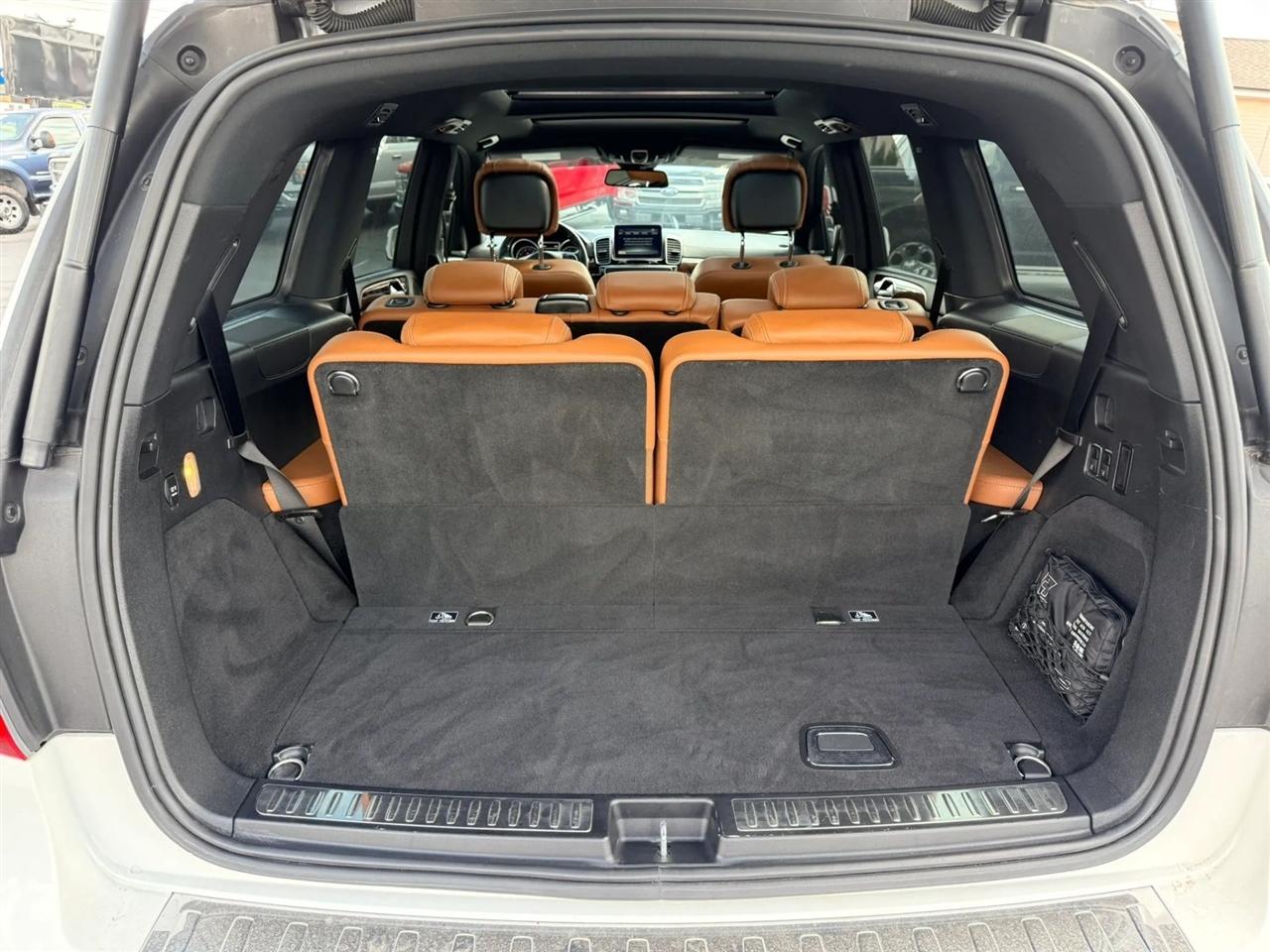 Mercedes-Benz GLS-Class photo 24