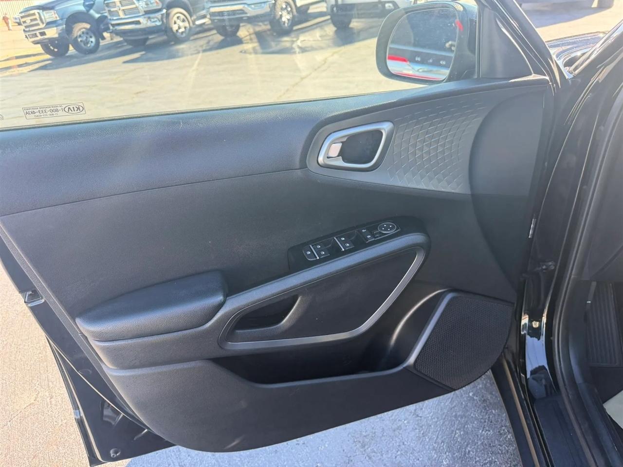 Kia Soul photo 14