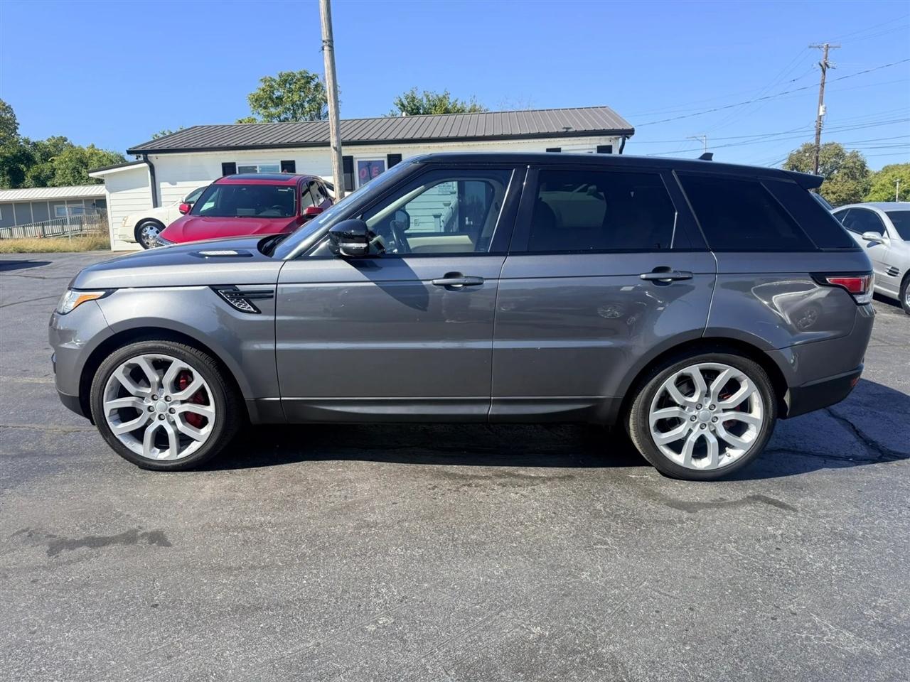 Land Rover Range Rover Sport photo 2