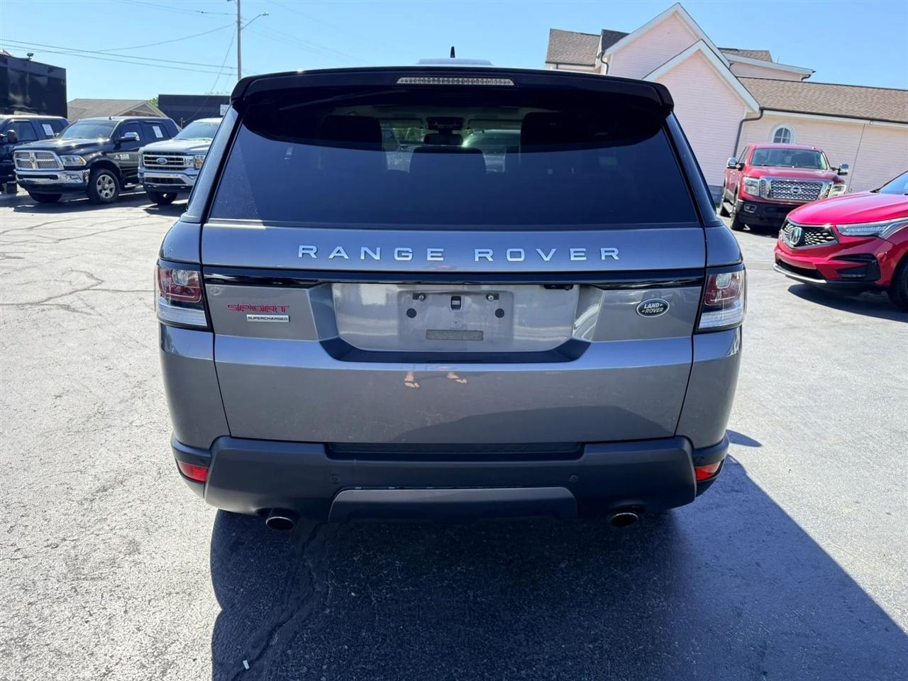 Land Rover Range Rover Sport photo 4