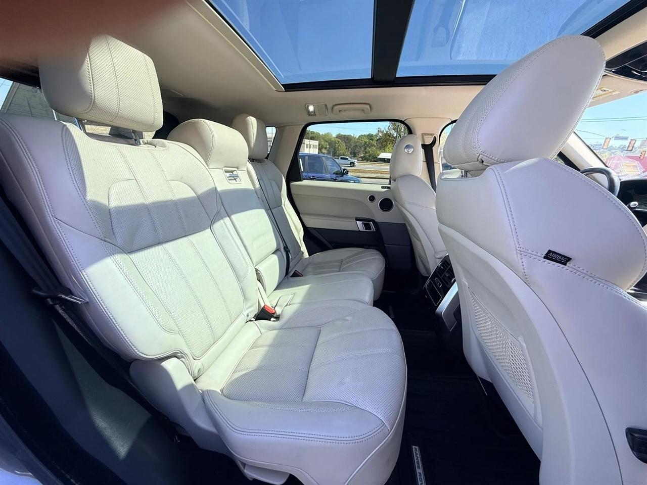 Land Rover Range Rover Sport photo 29