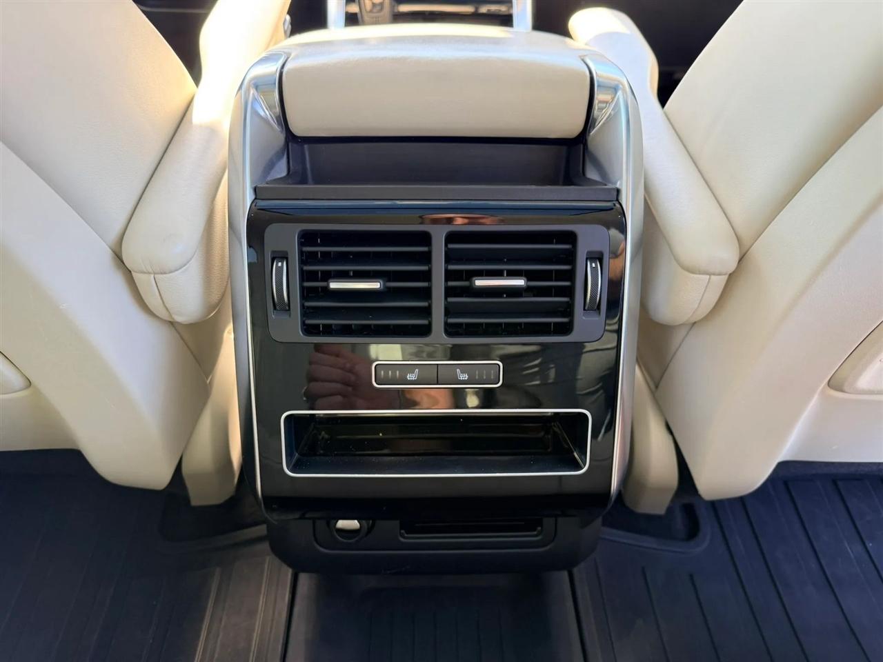 Land Rover Range Rover Sport photo 34