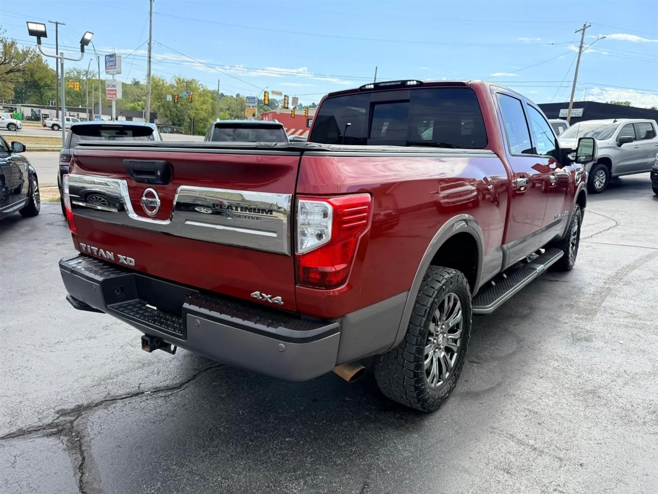 Nissan Titan photo 5
