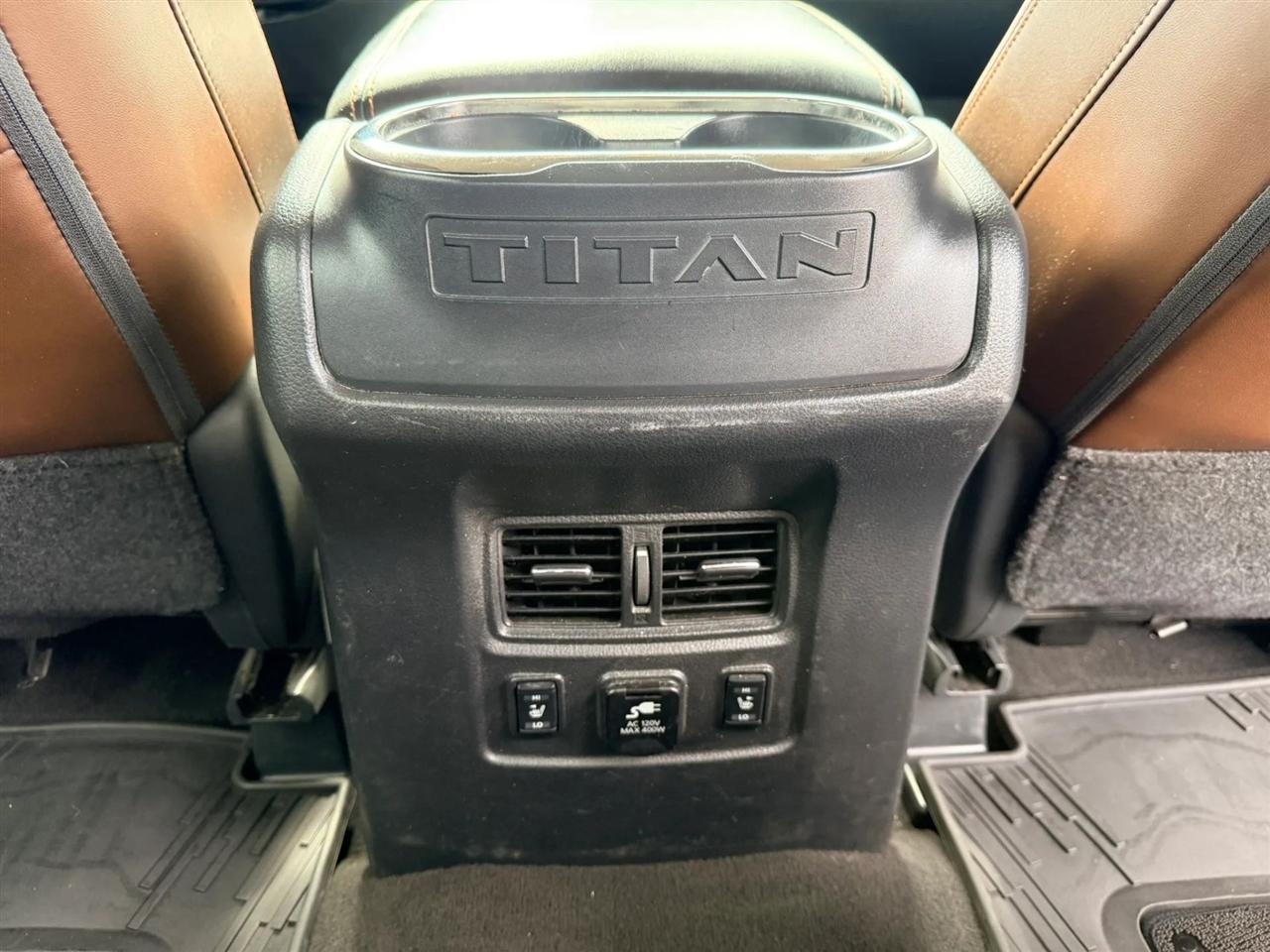 Nissan Titan photo 30