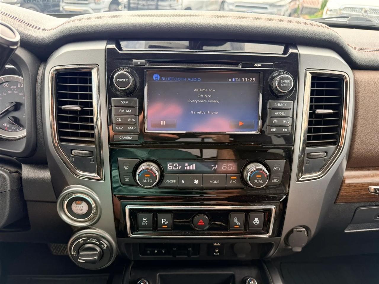 Nissan Titan photo 33