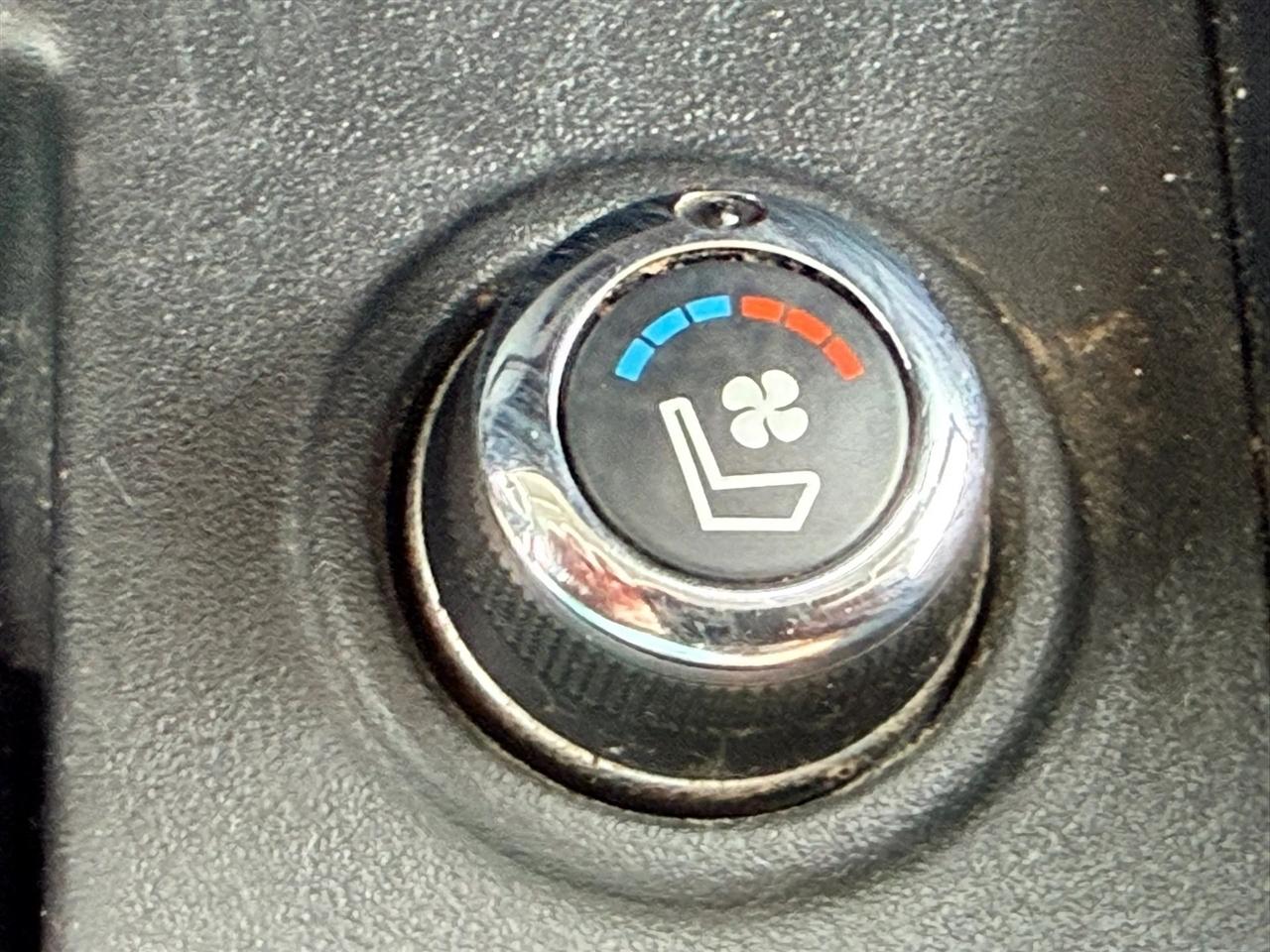 Nissan Titan photo 37