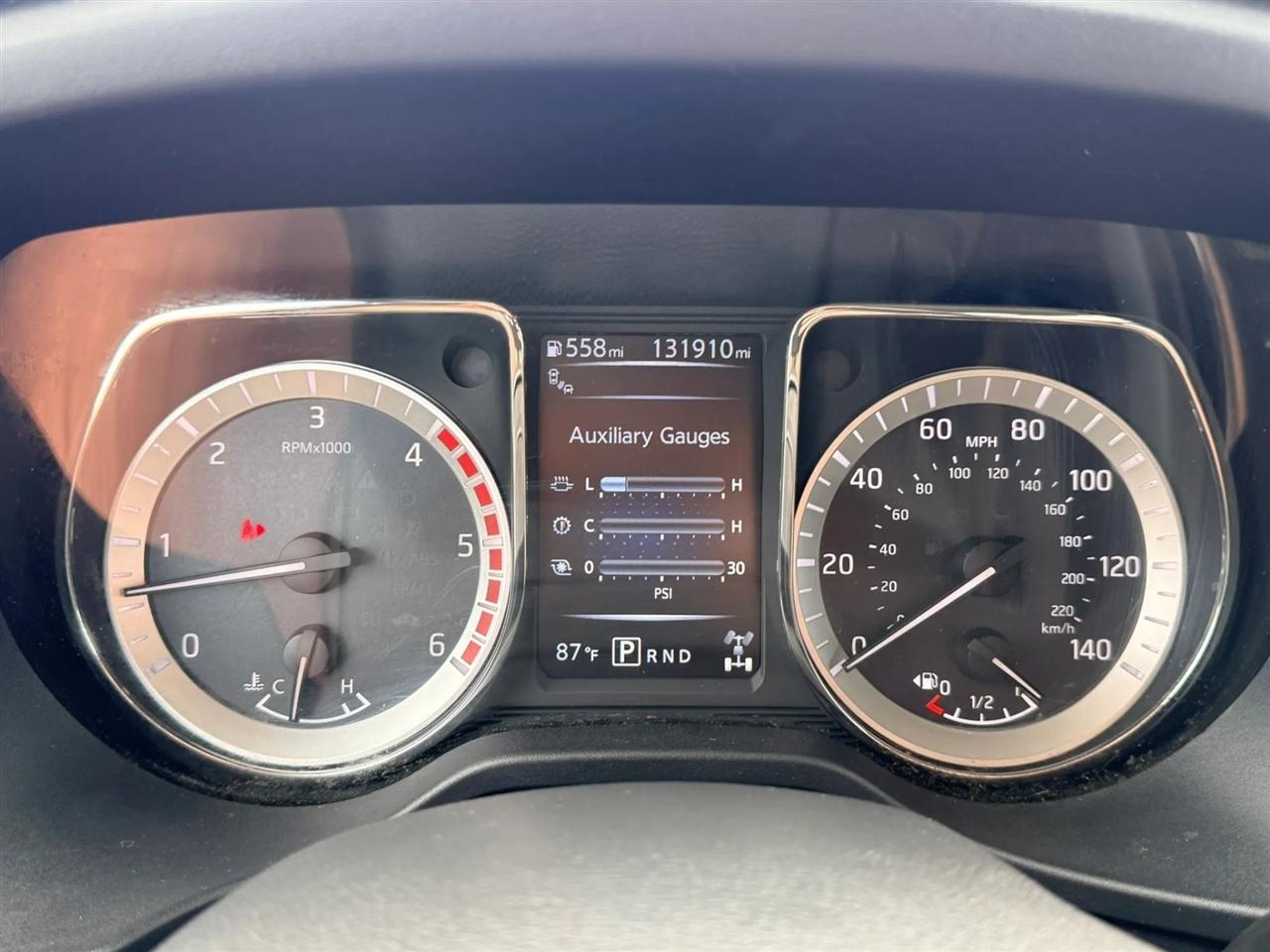 Nissan Titan photo 47