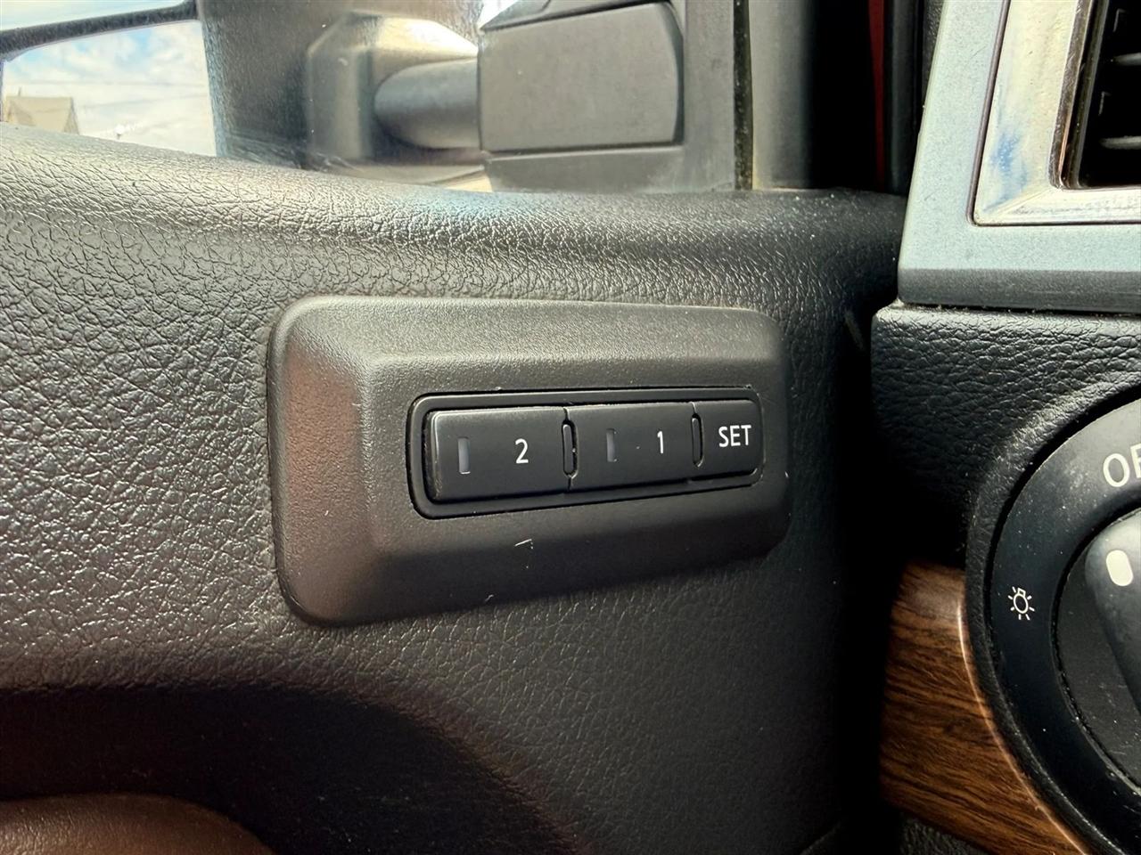 Nissan Titan photo 50
