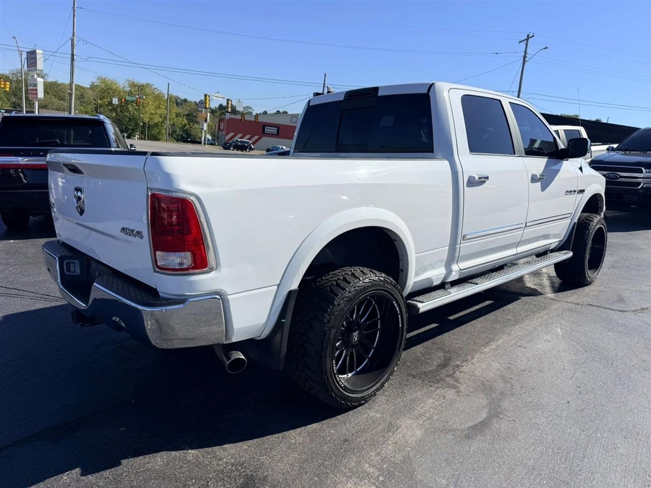 RAM 1500 Laramie Crew Cab LWB 4WD 2018