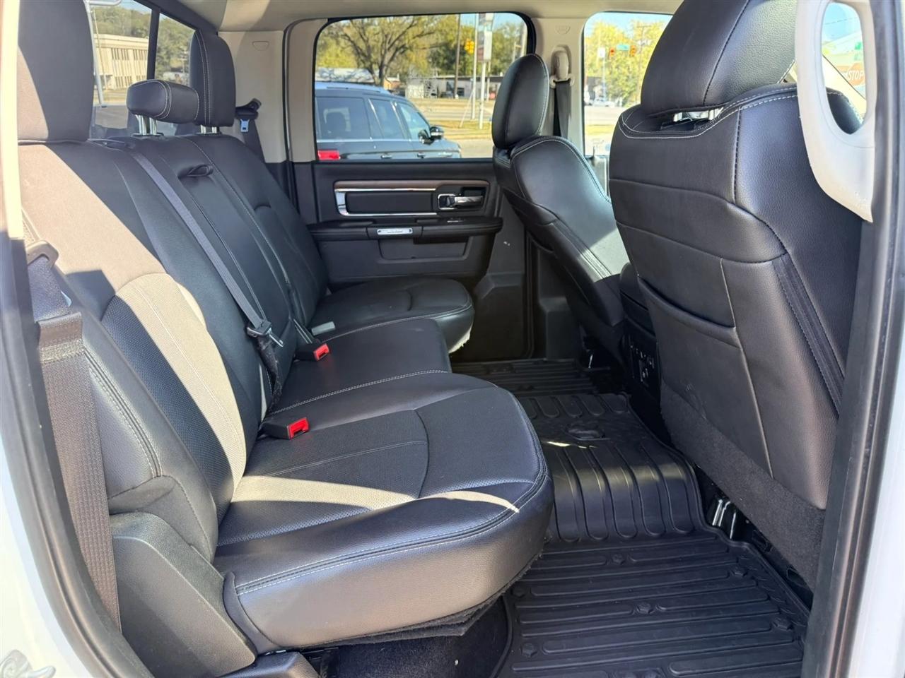 RAM 1500 Laramie Crew Cab LWB 4WD 2018