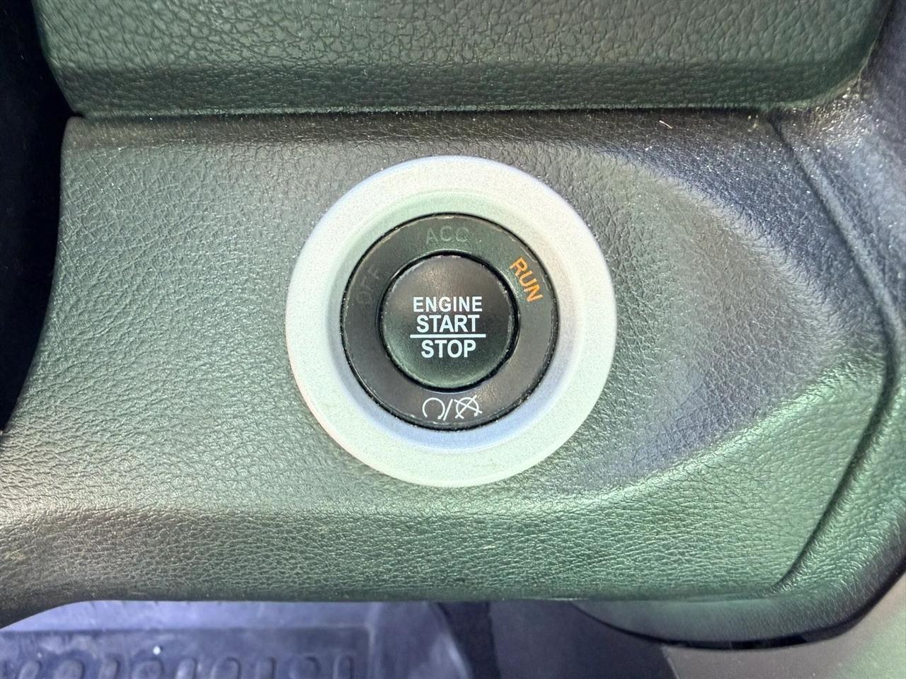 RAM 1500 Laramie Crew Cab LWB 4WD 2018