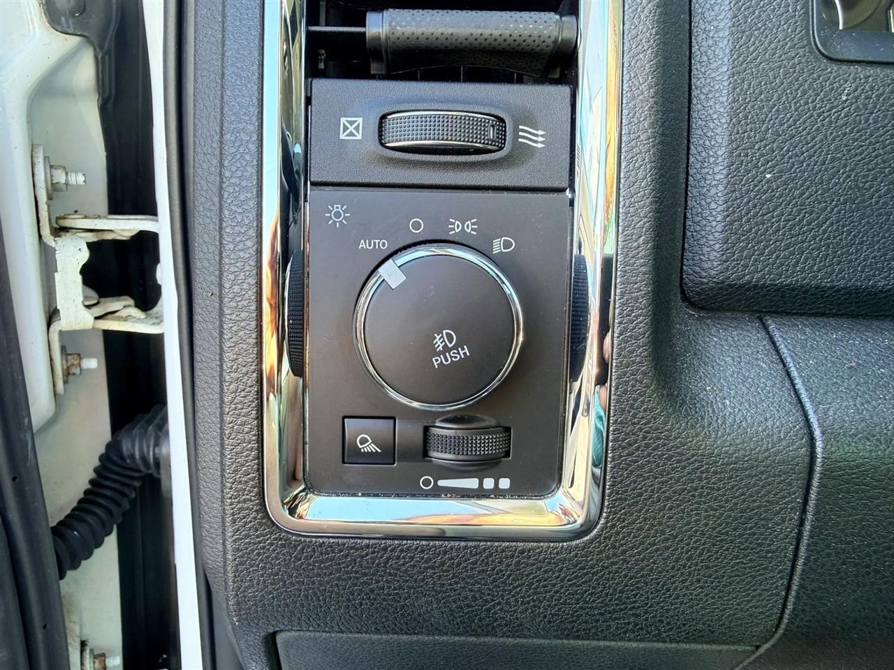 RAM 1500 Laramie Crew Cab LWB 4WD 2018