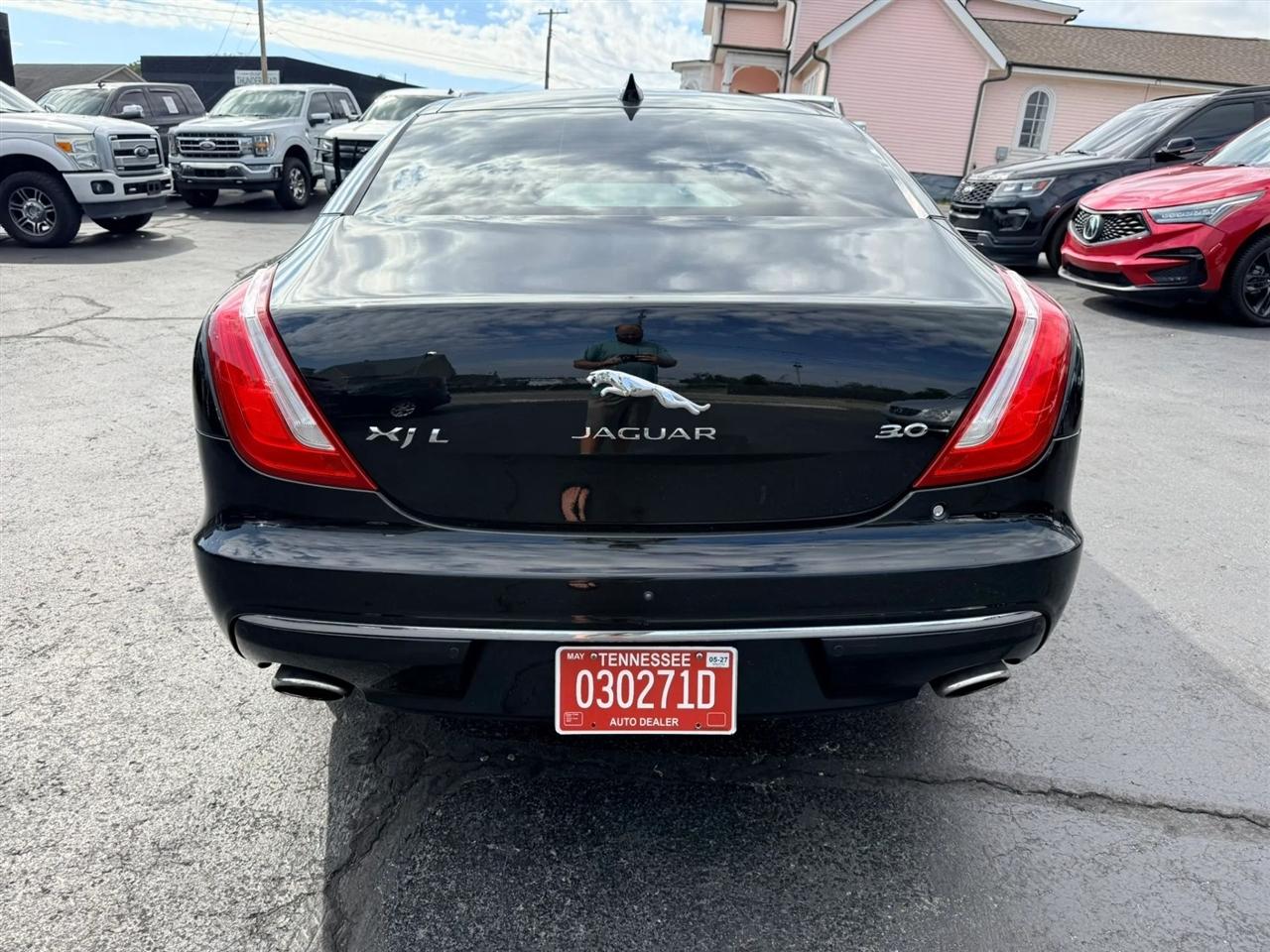 Jaguar XJ-Series XJL Portfolio 2016