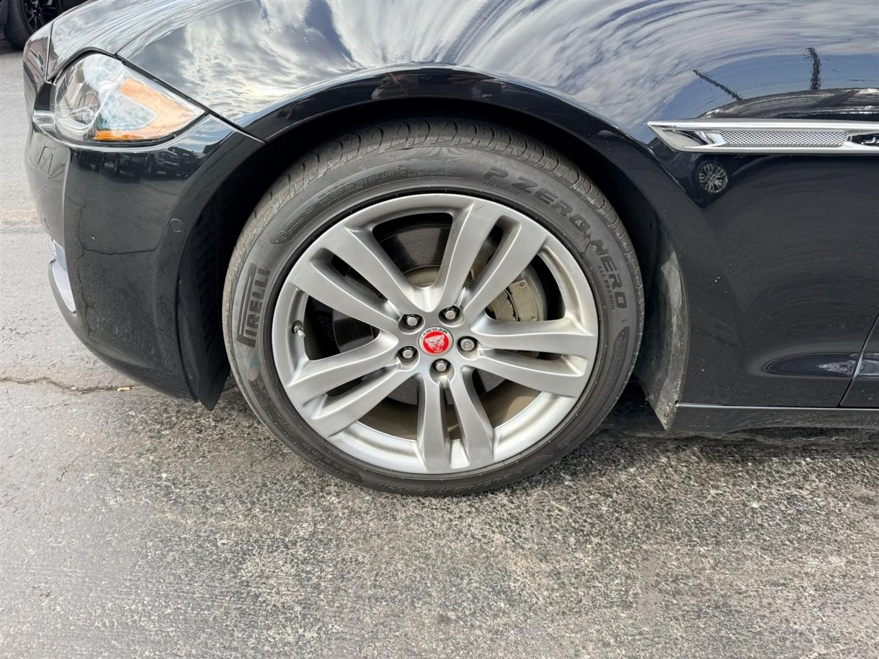 Jaguar XJ-Series XJL Portfolio 2016