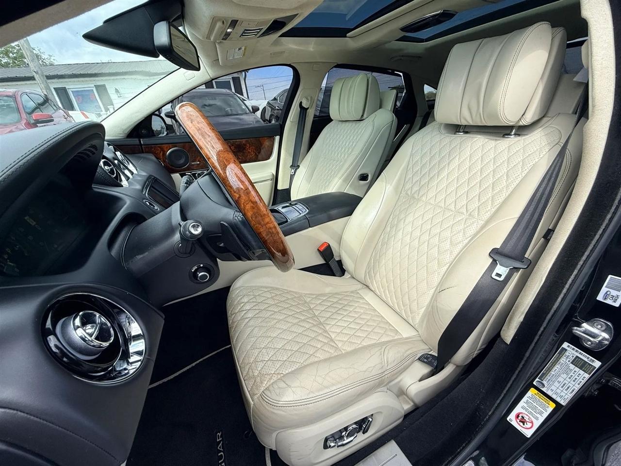 Jaguar XJ-Series XJL Portfolio 2016