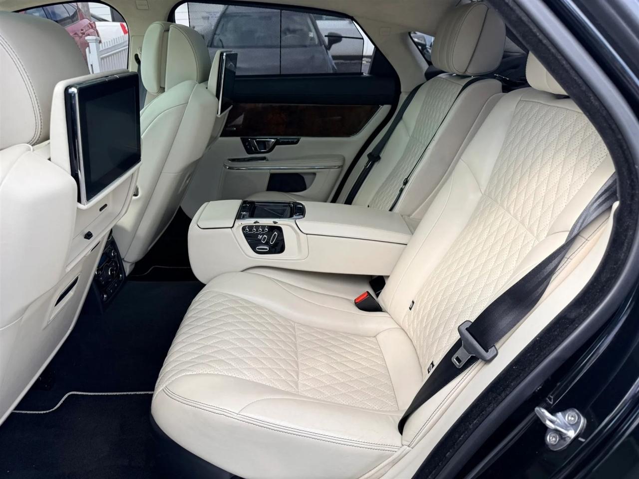 Jaguar XJ-Series XJL Portfolio 2016