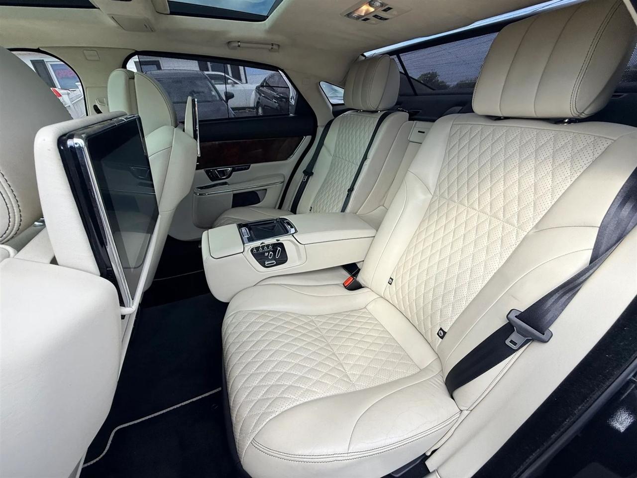 Jaguar XJ-Series XJL Portfolio 2016