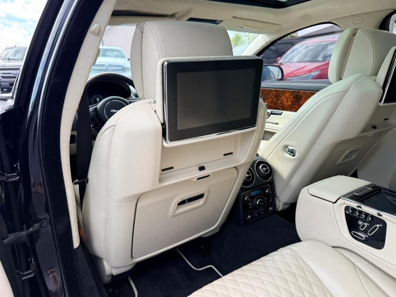 Jaguar XJ-Series XJL Portfolio 2016