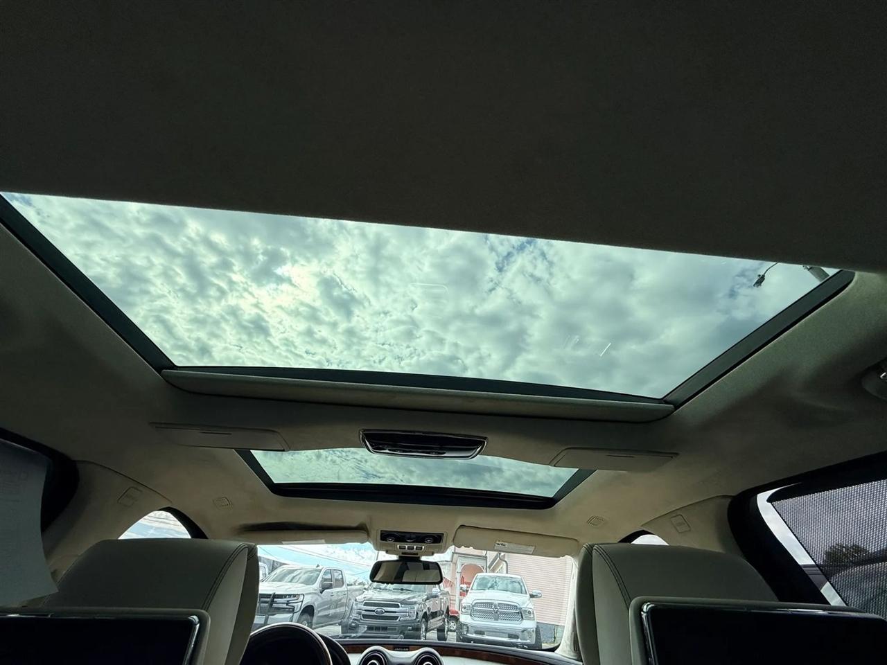 Jaguar XJ-Series XJL Portfolio 2016