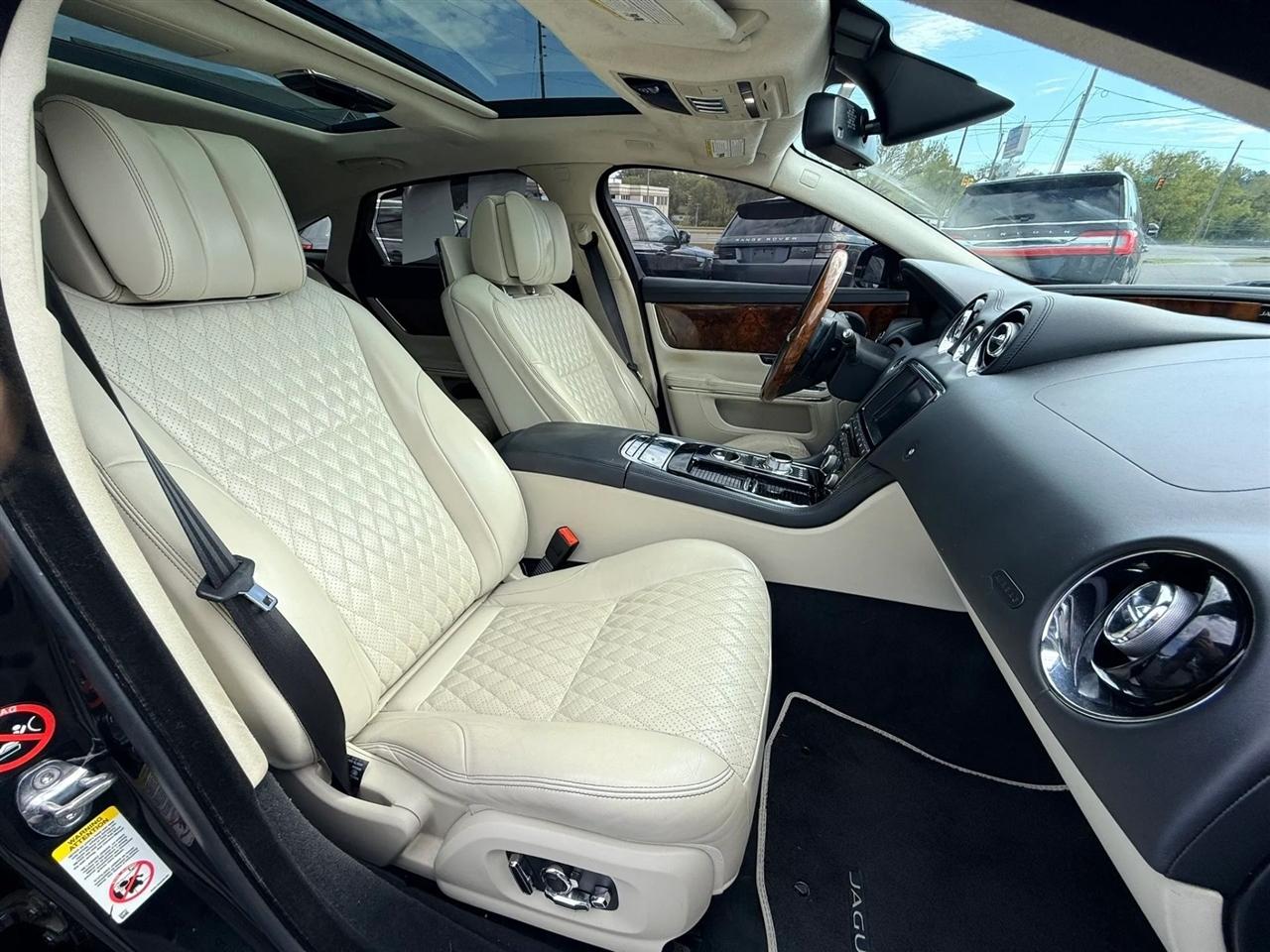 Jaguar XJ-Series XJL Portfolio 2016