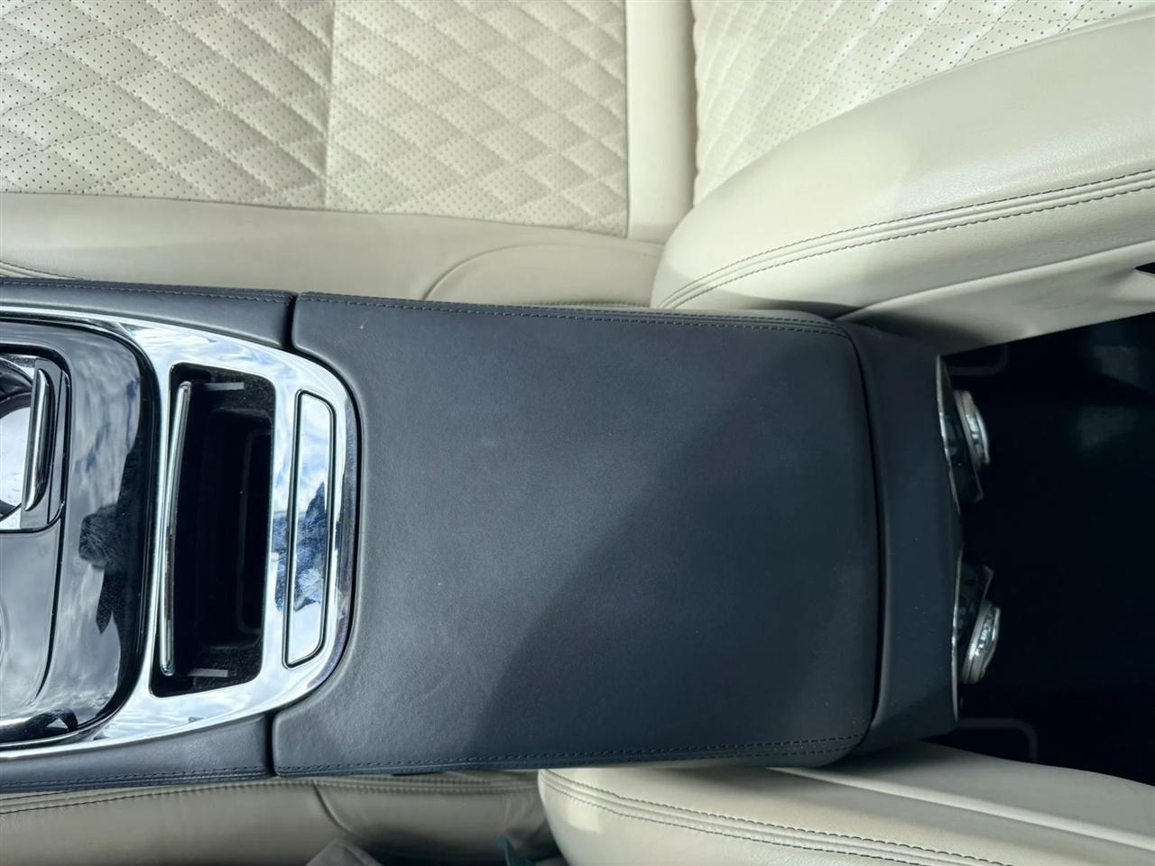 Jaguar XJ-Series XJL Portfolio 2016