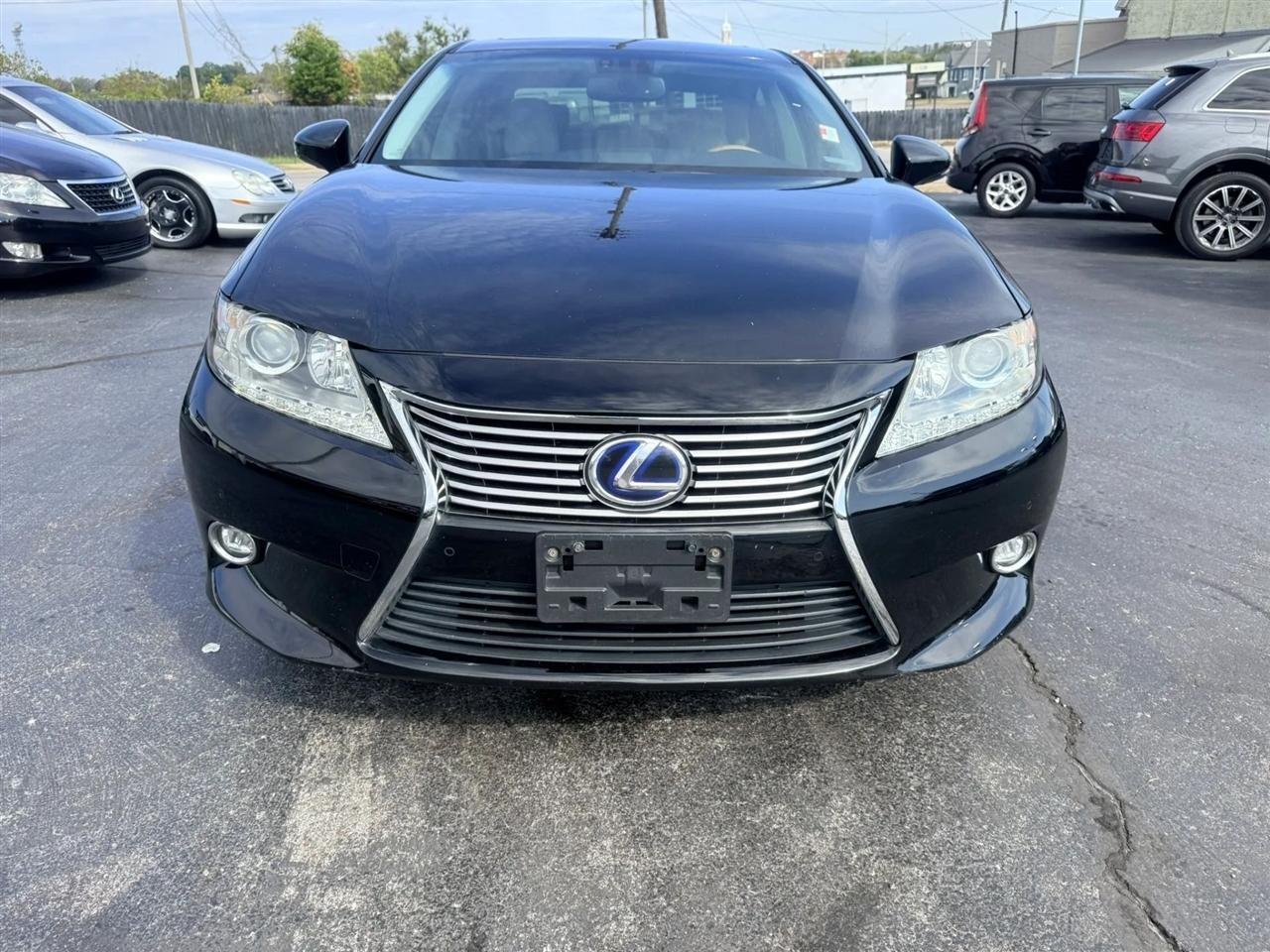 Lexus ES 300h Sedan 2014