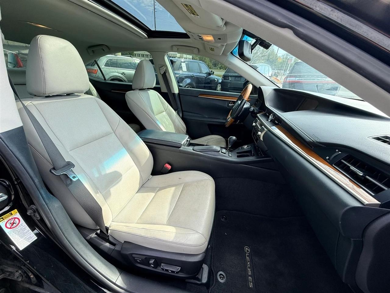 Lexus ES 300h Sedan 2014