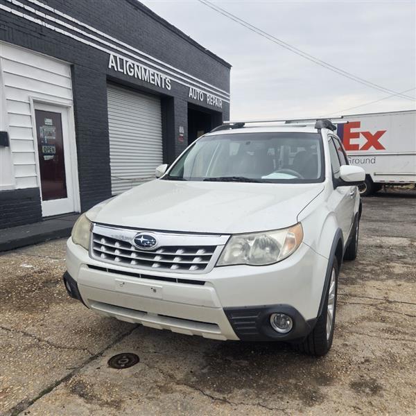 Subaru Forester 2.5X Limited 2011