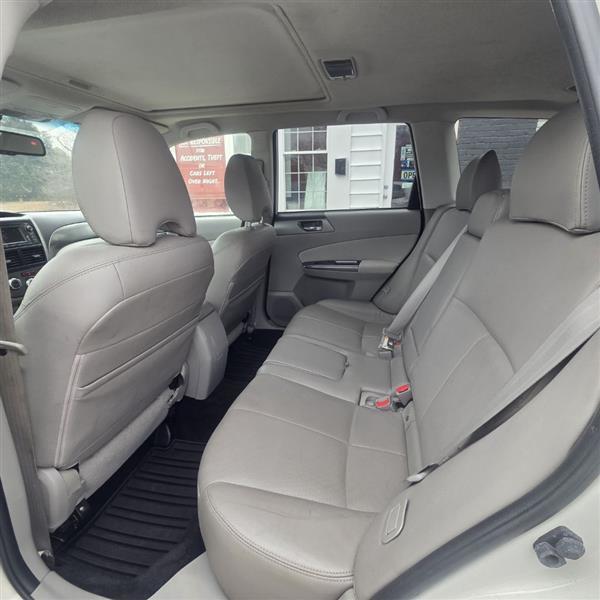 Subaru Forester 2.5X Limited 2011