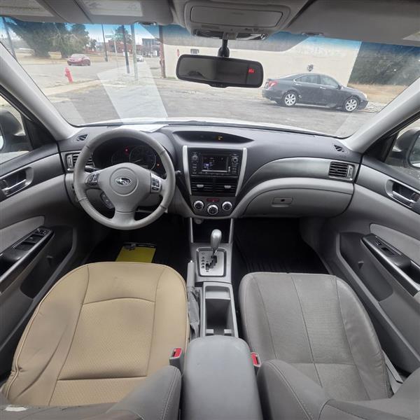 Subaru Forester 2.5X Limited 2011