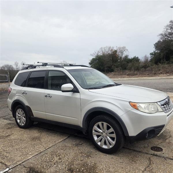 Subaru Forester 2.5X Limited 2011