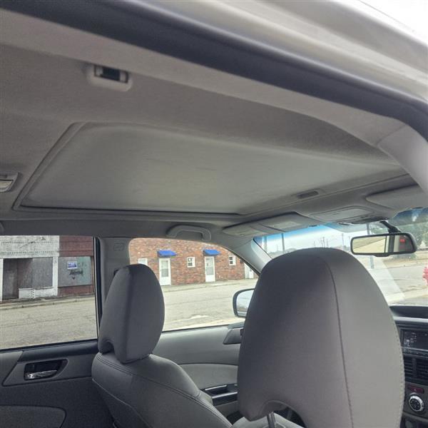 Subaru Forester 2.5X Limited 2011