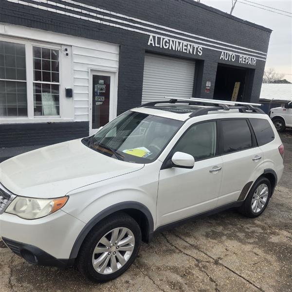 Subaru Forester 2.5X Limited 2011