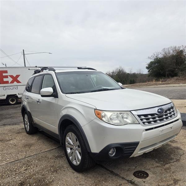Subaru Forester 2.5X Limited 2011