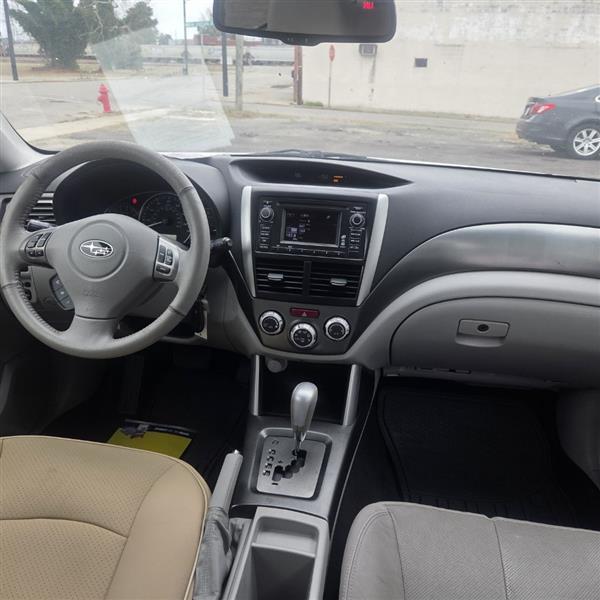 Subaru Forester 2.5X Limited 2011