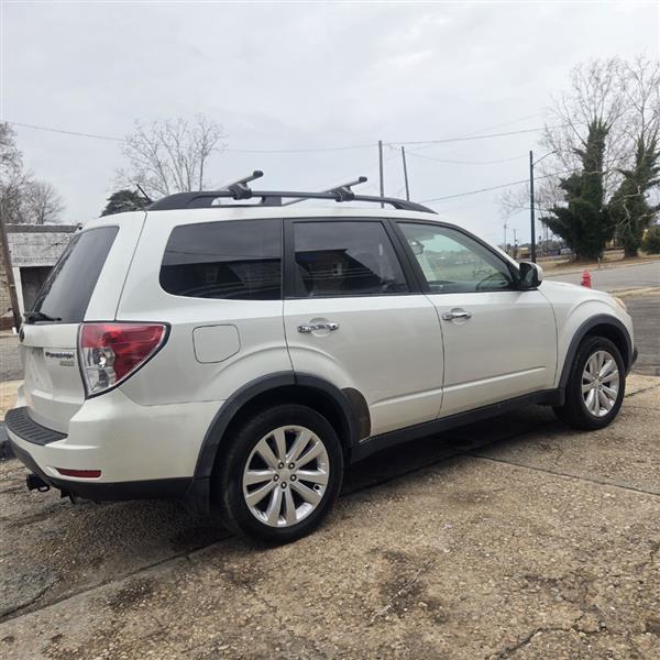 Subaru Forester 2.5X Limited 2011