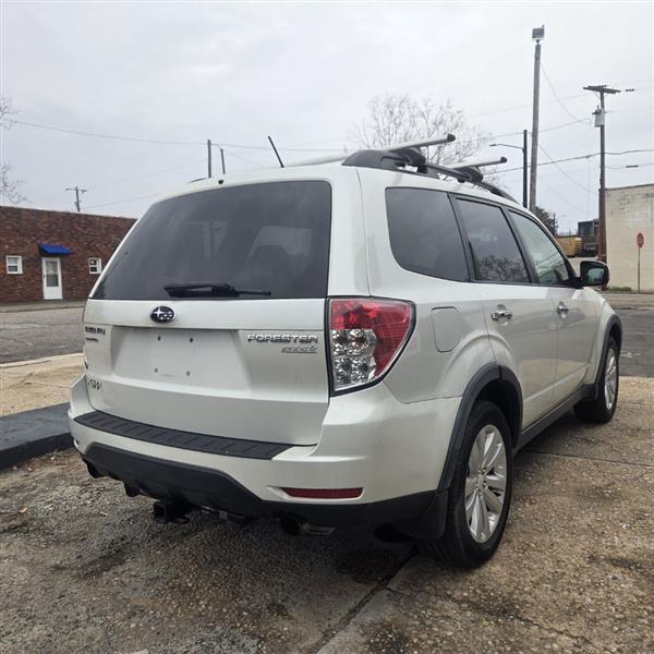 Subaru Forester 2.5X Limited 2011