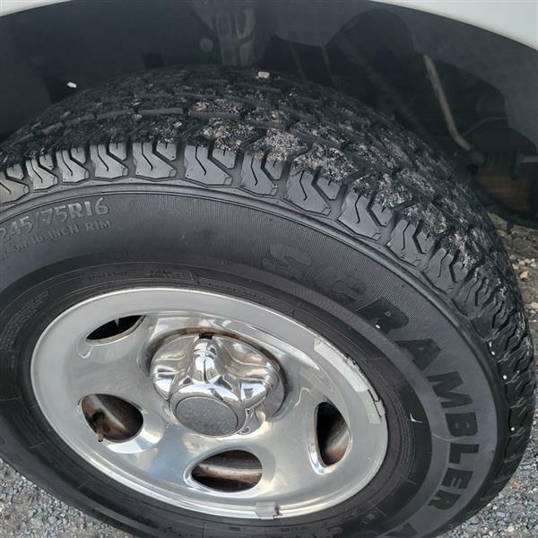 Ford F-150 XL SuperCab Long Bed 2WD 1999