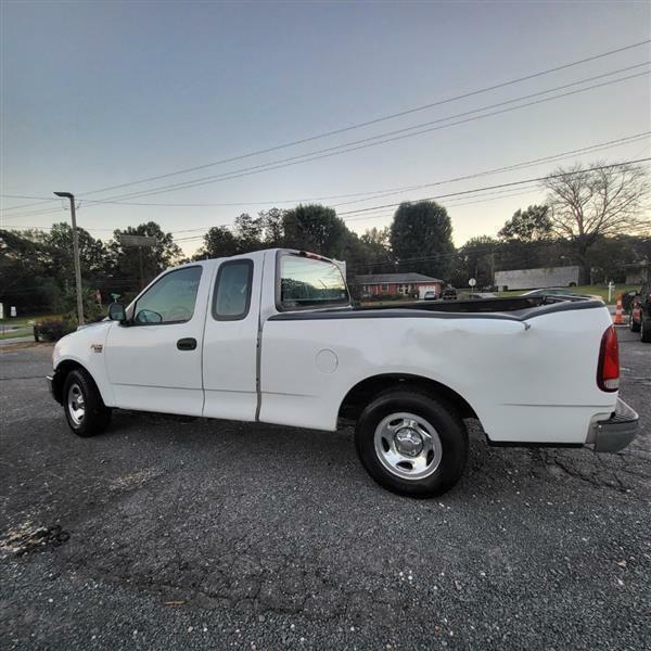 Ford F-150 XL SuperCab Long Bed 2WD 1999