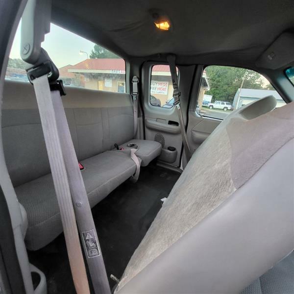 Ford F-150 XL SuperCab Long Bed 2WD 1999