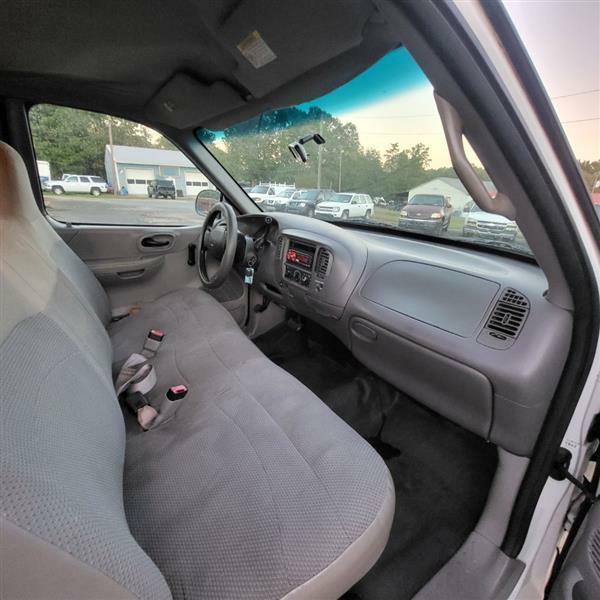 Ford F-150 XL SuperCab Long Bed 2WD 1999