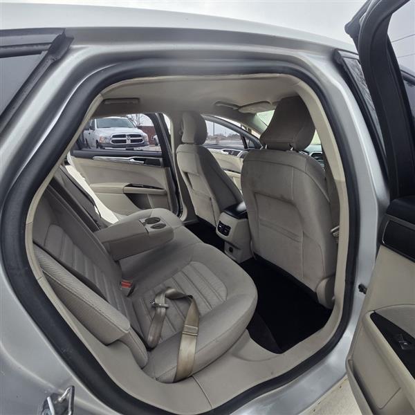 Ford Fusion SE 2017