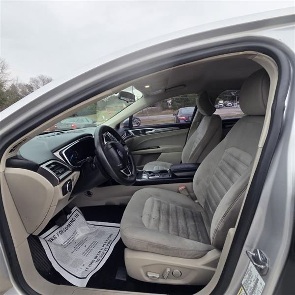 Ford Fusion SE 2017
