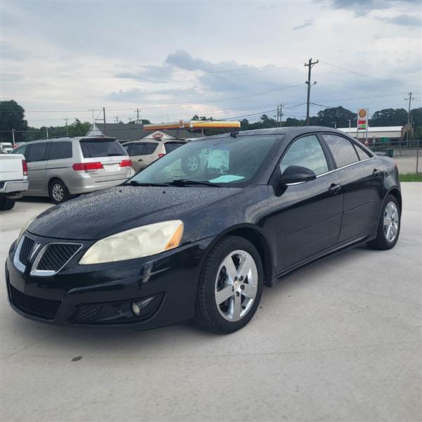 Pontiac G6 Base 2010