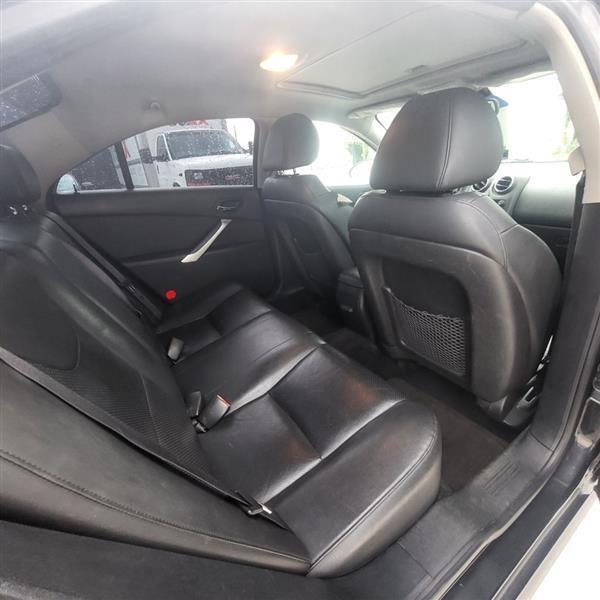 Pontiac G6 Base 2010