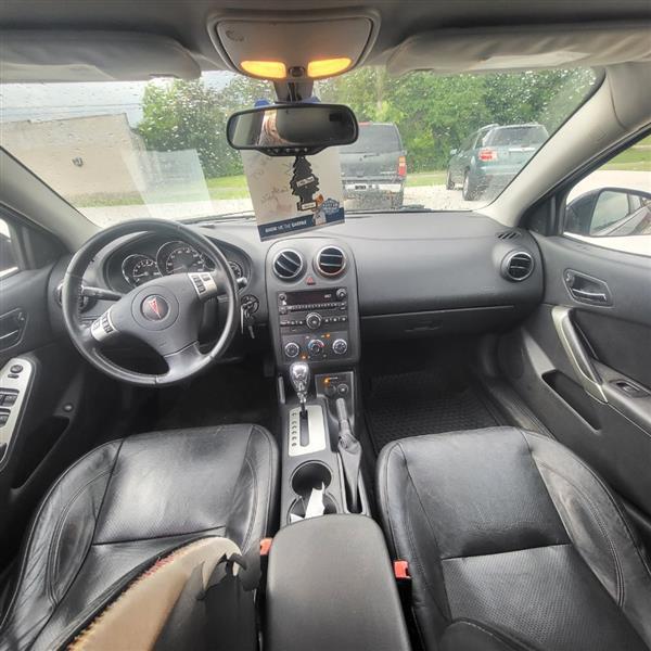Pontiac G6 Base 2010