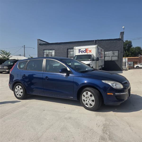 Hyundai Elantra Touring GLS Manual 2012