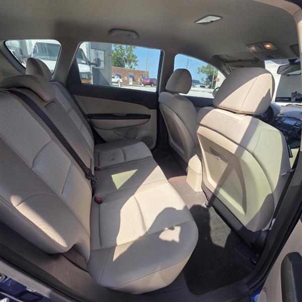 Hyundai Elantra Touring GLS Manual 2012
